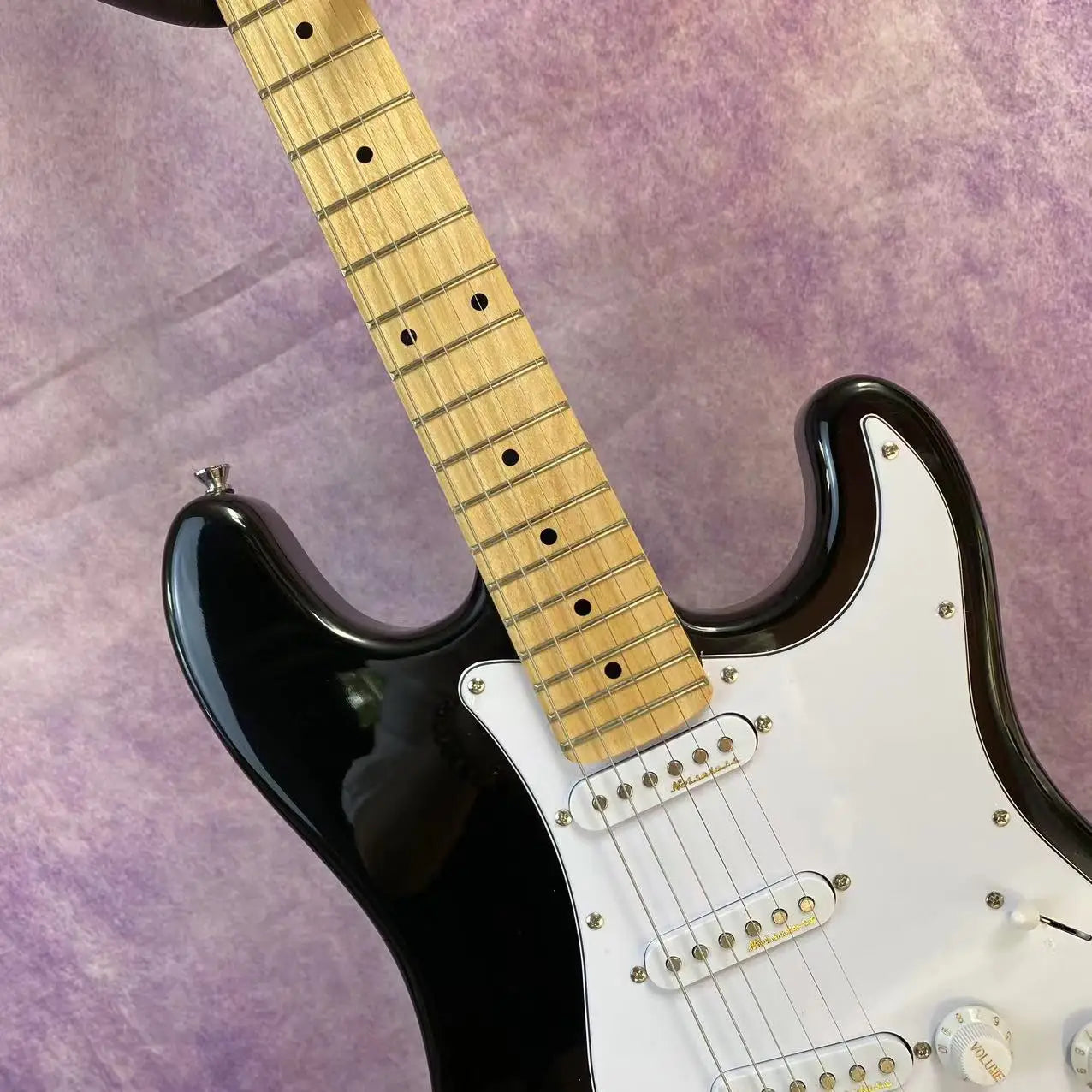 Electric guitar, maple fretboard, SSS pickups, basswood body, chrome hardware, 22 frets, 6 strings, in stock